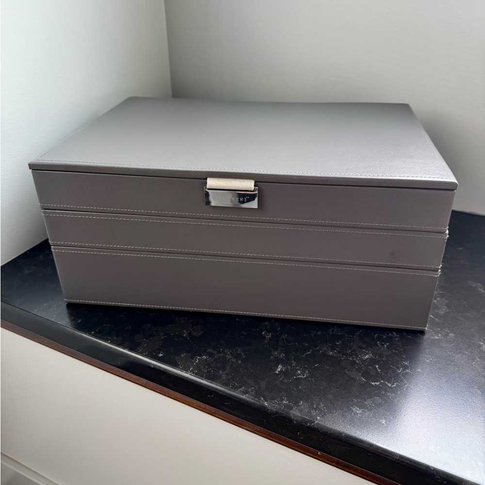 “Stackers” Supersize Taupe Modular Jewelry Box Organizer with 3 Trays